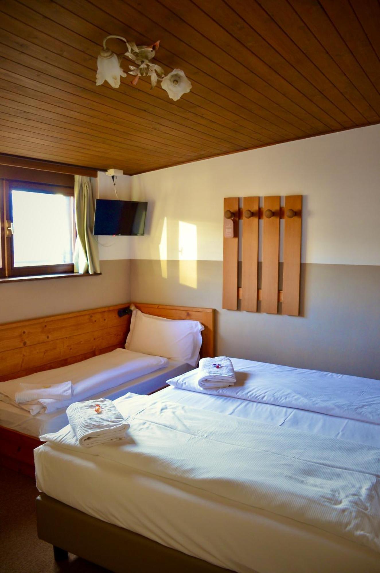 Hotel Garni Edy دايْيانو المظهر الخارجي الصورة